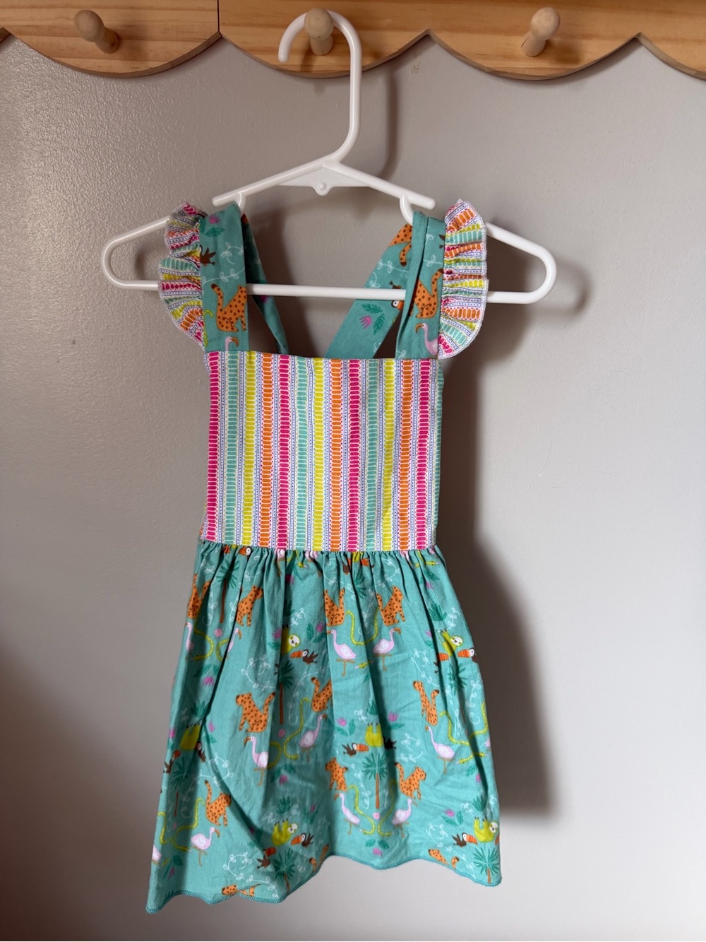 Ricrac & Ruffles Girls 4T Green Animal Print Sloth Smocked Ruffle Tunic/Top